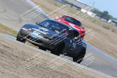 media/Apr-30-2022-CalClub SCCA (Sat) [[98b58ad398]]/Group 5/Race (Outside Grapevine)/